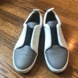 Vince leather slip on sneaker